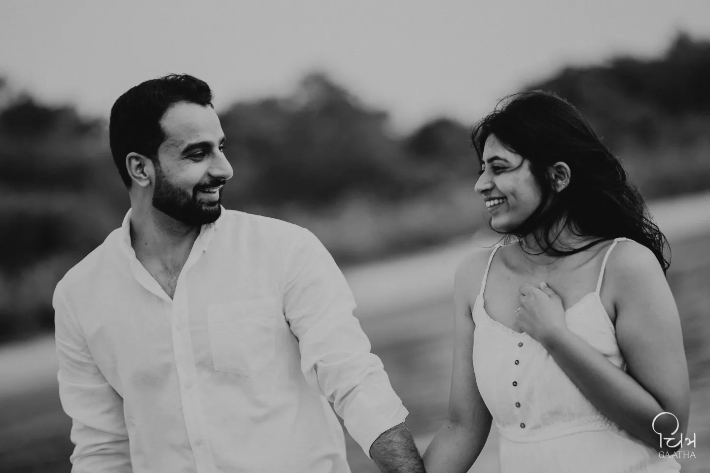 Mrudula & Kapil Photo 13