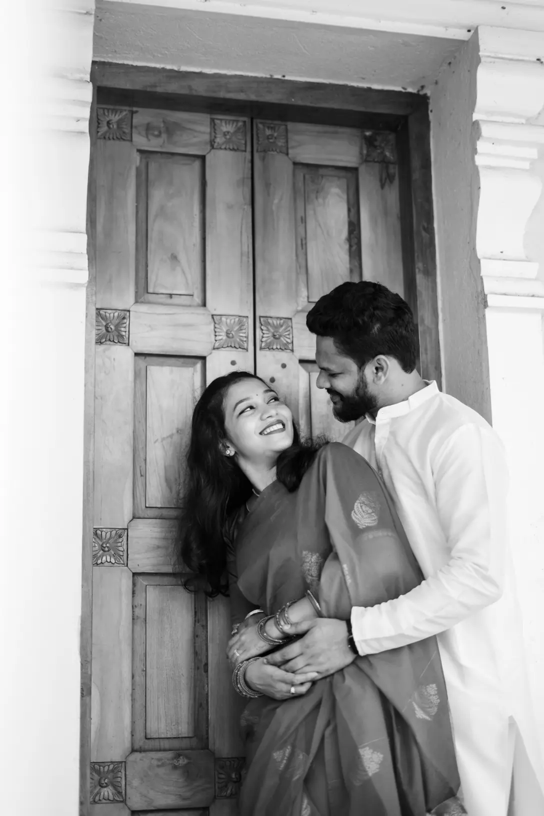 Omkar & Smita Photo 3