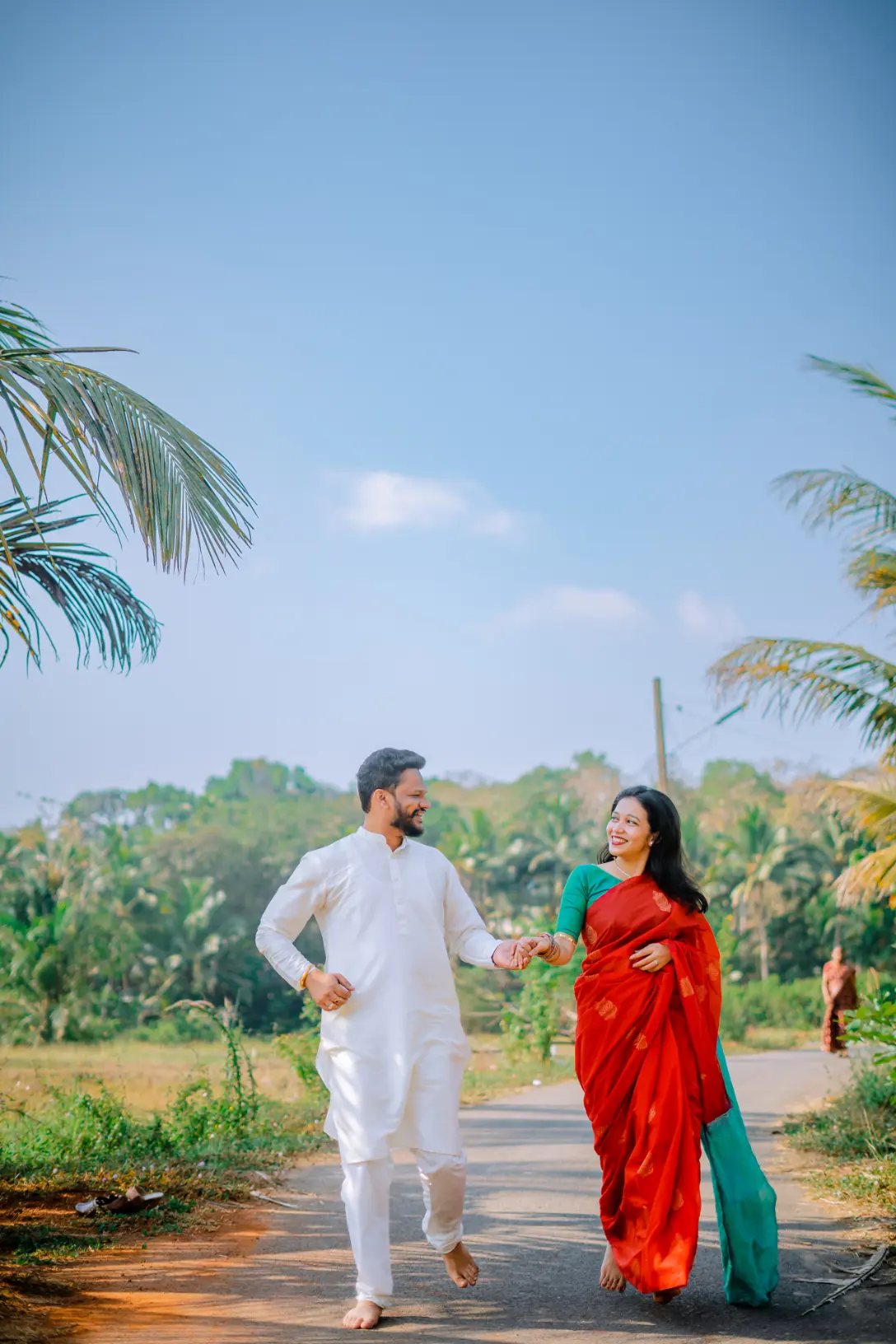 Omkar & Smita Photo 6