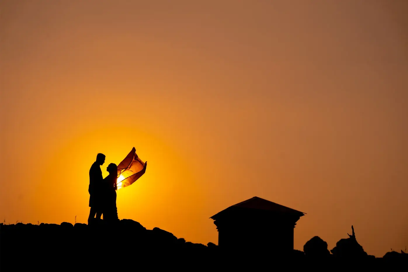 Rahul & Pratika Photo 13
